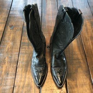 Ariat Cowboy boots black shiny size 9.5 b